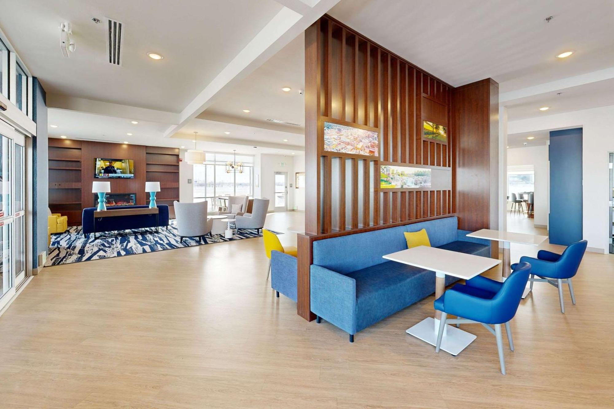 Comfort Inn & Suites At Sanford Sports Complex Sioux Falls Bagian luar foto